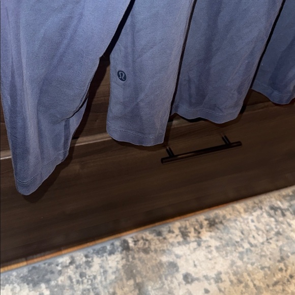 LULULEMON ATHLETICA men’s long sleeve relaxed-fit cotton tee - Picture 3 of 5